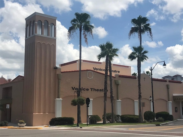 view of building exterior