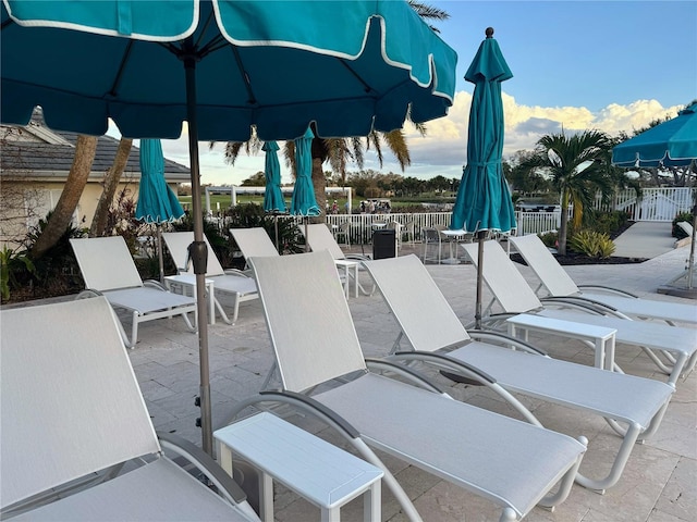 275 Royal Oak Way, Venice, FL 34292 - view of patio / terrace