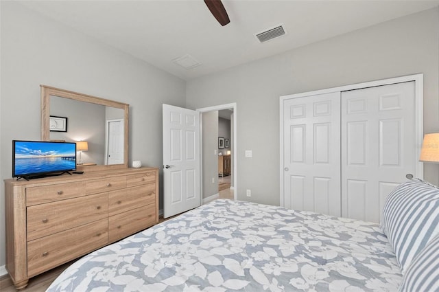 bedroom featuring a closet and ceiling fan