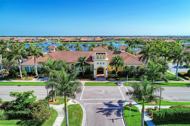 bird's eye view with a water view