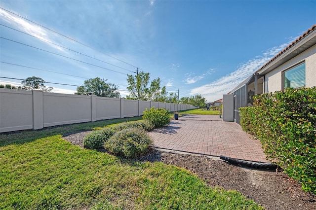 view of yard with a patio