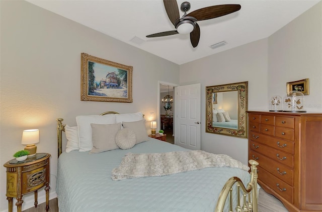 bedroom featuring ceiling fan