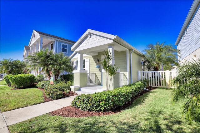 view of front of house featuring a front yard