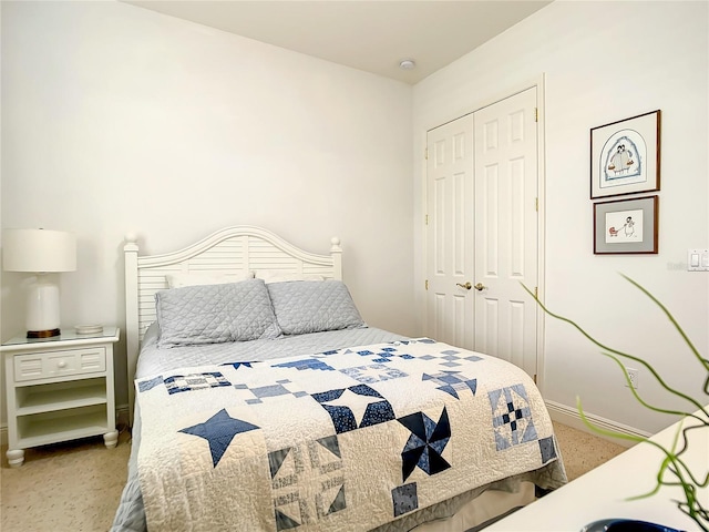 bedroom featuring a closet