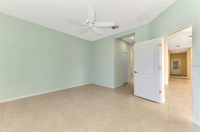 empty room with ceiling fan