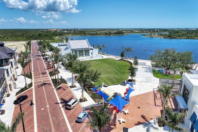 bird's eye view with a water view