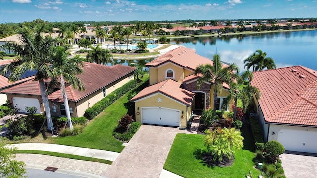 bird's eye view featuring a water view