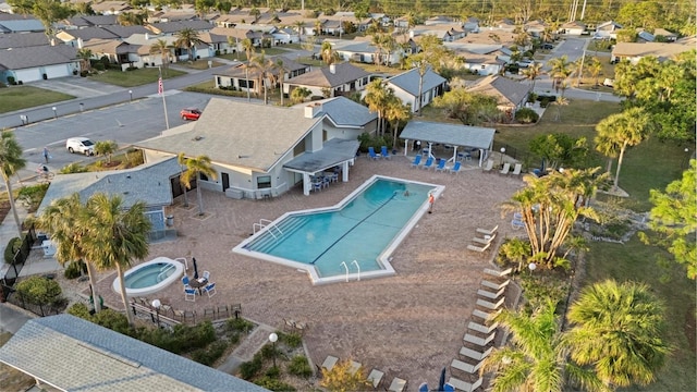 view of swimming pool