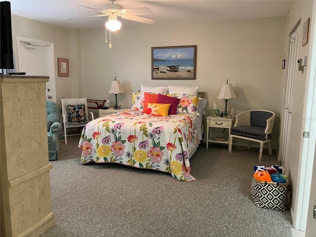 bedroom featuring carpet and ceiling fan