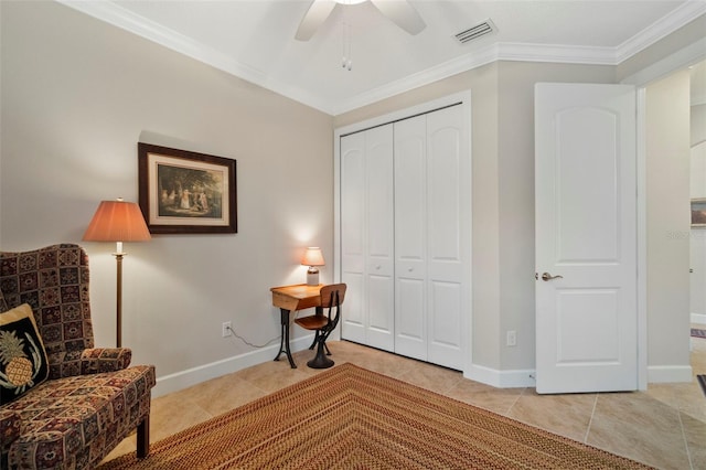 living area featuring ceiling fan, crown molding, and light tile patterned flooring