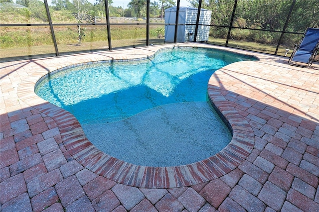 view of swimming pool featuring a patio