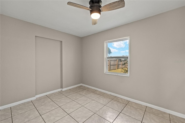 unfurnished room with ceiling fan