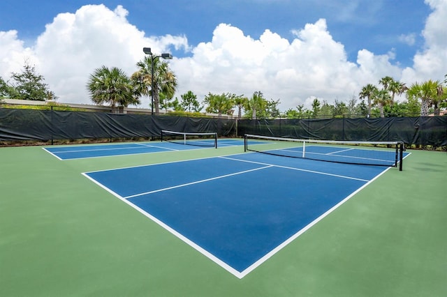 5733 Semolino St, Nokomis, FL 34275 - view of tennis court with community basketball court