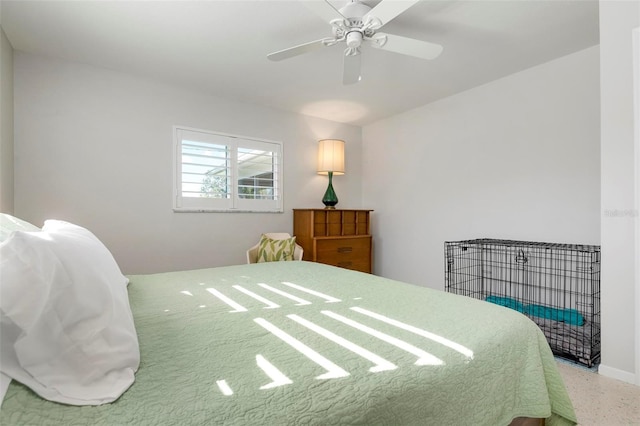 bedroom with ceiling fan