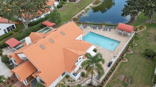 bird's eye view featuring a water view