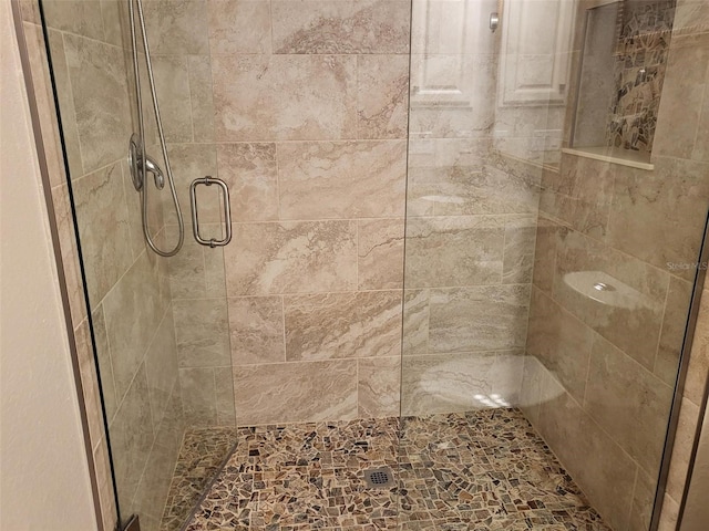 201 Auburn Woods Cir, Venice, FL 34292 - full bathroom with a stall shower
