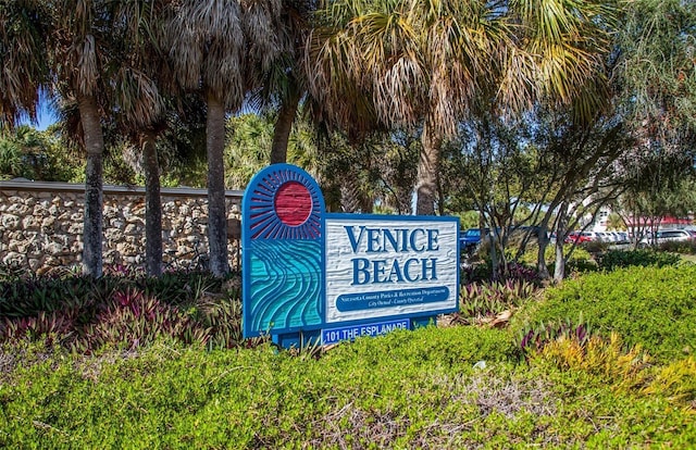 201 Auburn Woods Cir, Venice, FL 34292 - exterior view