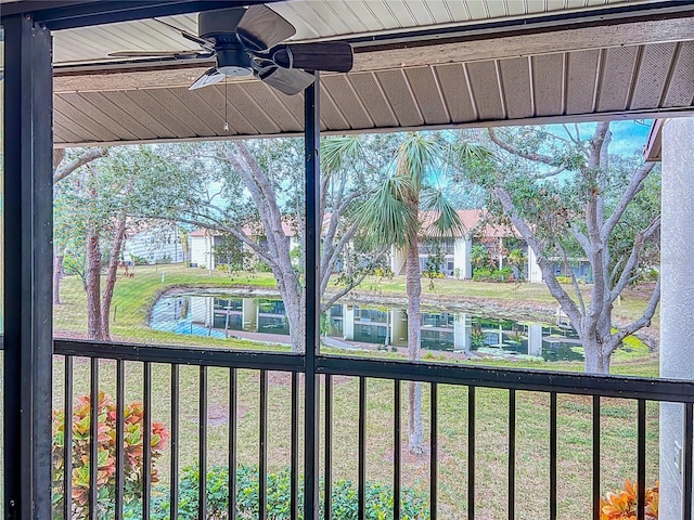 exterior details with a ceiling fan