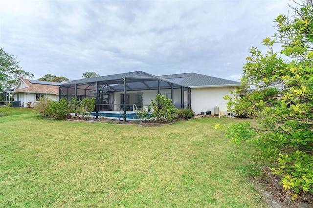 view of yard featuring a lanai