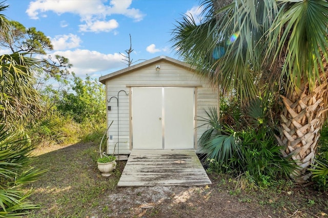 view of outbuilding