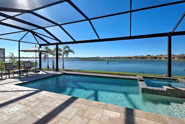 view of pool featuring an in ground hot tub, a water view, a lanai, and a patio area