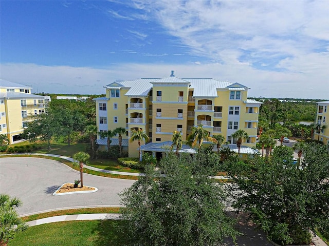 view of building exterior