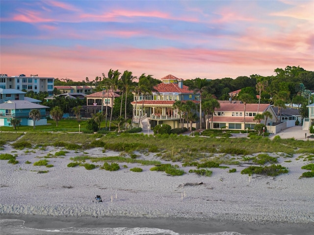 view of aerial view at dusk