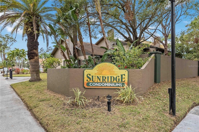 view of community / neighborhood sign