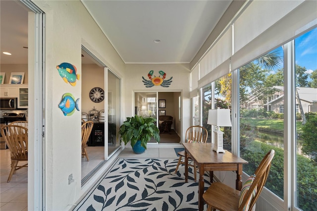 view of sunroom / solarium