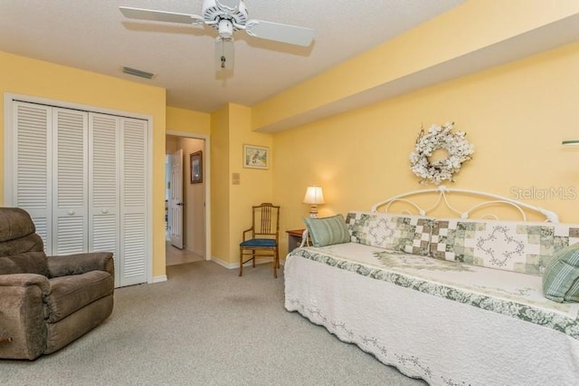 bedroom featuring a closet and ceiling fan