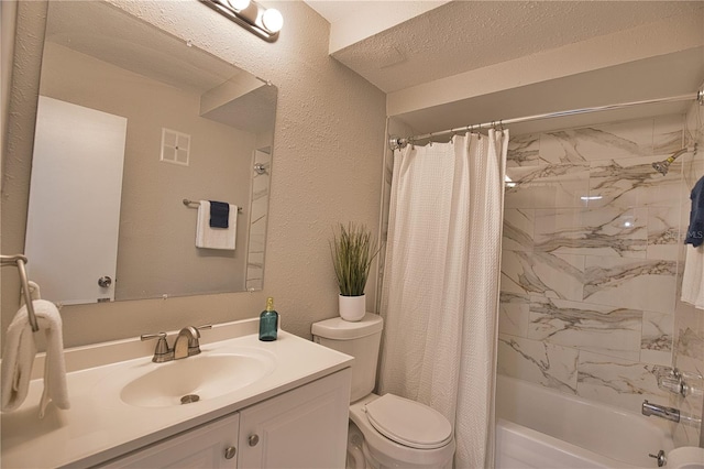 full bathroom with a textured ceiling, toilet, shower / bath combo, and vanity