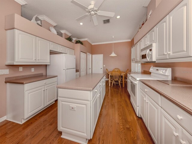 651 Lakescene Dr, Venice, FL 34293 - photo 15