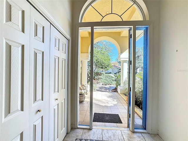 view of foyer entrance