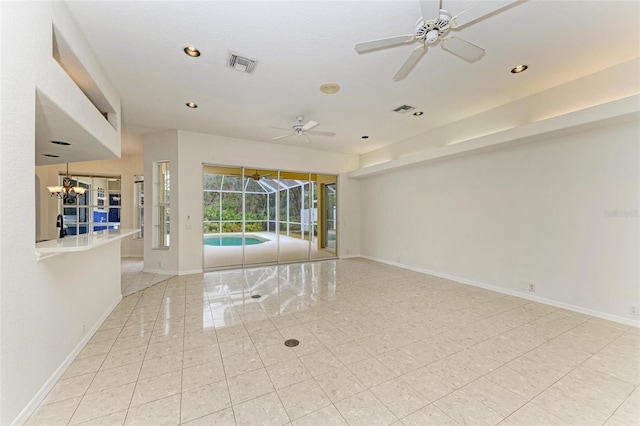 empty room featuring ceiling fan