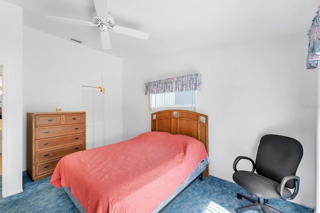 bedroom with ceiling fan, a closet, visible vents, and carpet flooring