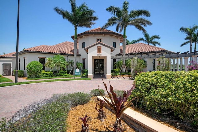 view of mediterranean / spanish-style house