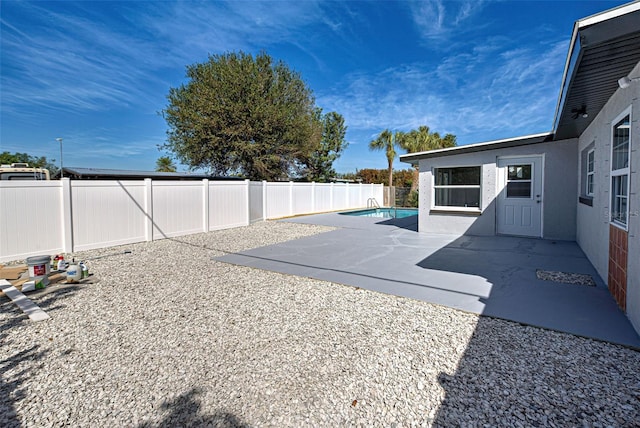 view of yard with a patio