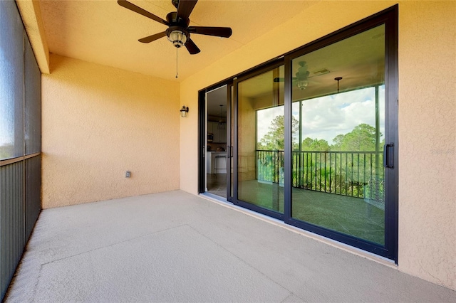 view of patio with ceiling fan