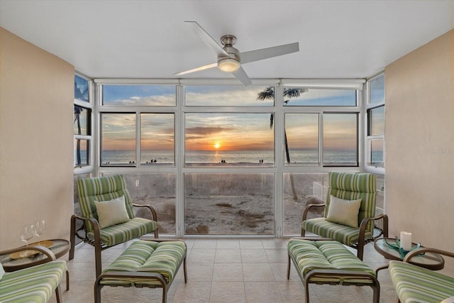 sunroom / solarium with ceiling fan