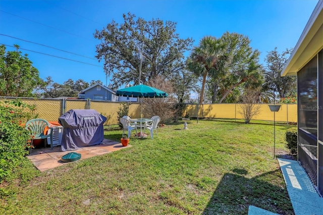 view of yard with a patio area