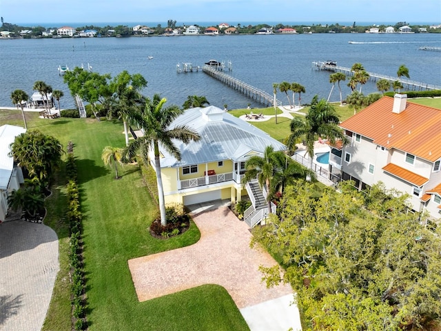 bird's eye view featuring a water view