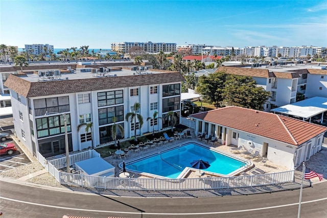 view of swimming pool