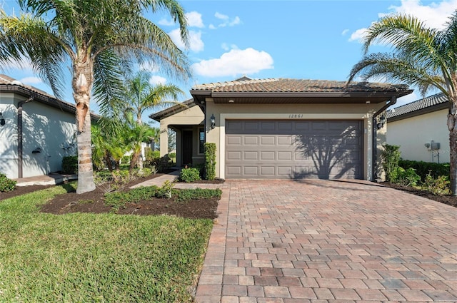 view of front of house featuring a garage