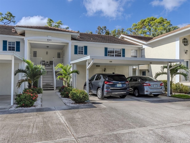 view of front of property