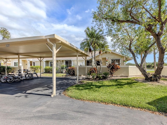 view of front of house with a front yard