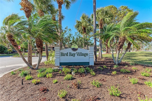 view of community / neighborhood sign