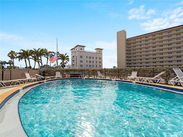 view of swimming pool