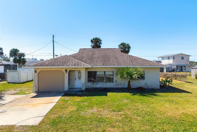 ranch-style home featuring a front lawn