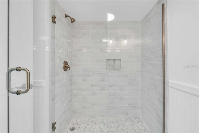 902 Gibbs Rd Unit 181, Venice, FL 34285 - full bathroom with a shower stall