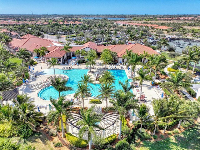 drone / aerial view featuring a residential view